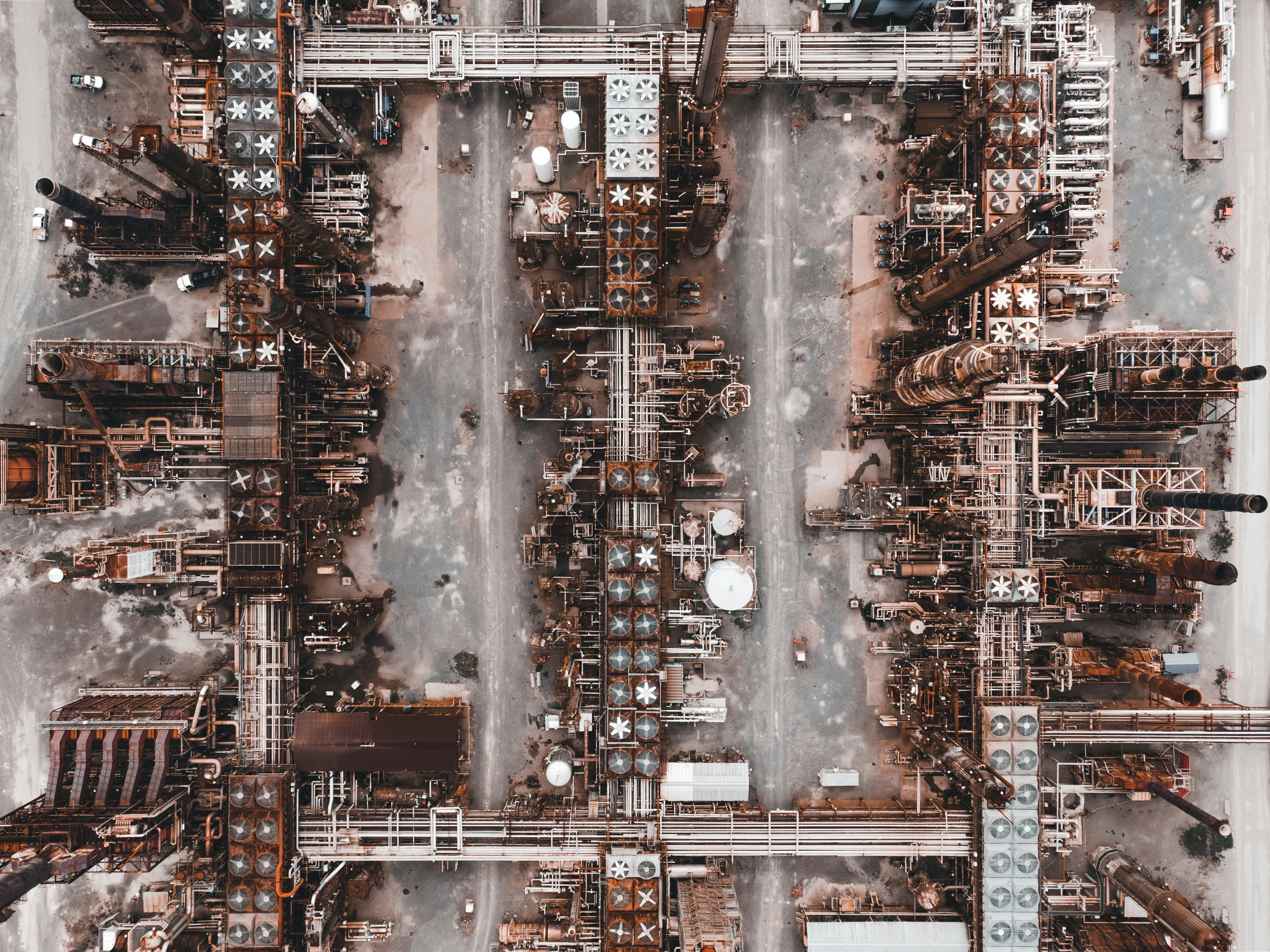 The picture shows an aerial view of a large industrial manufacturing facility.