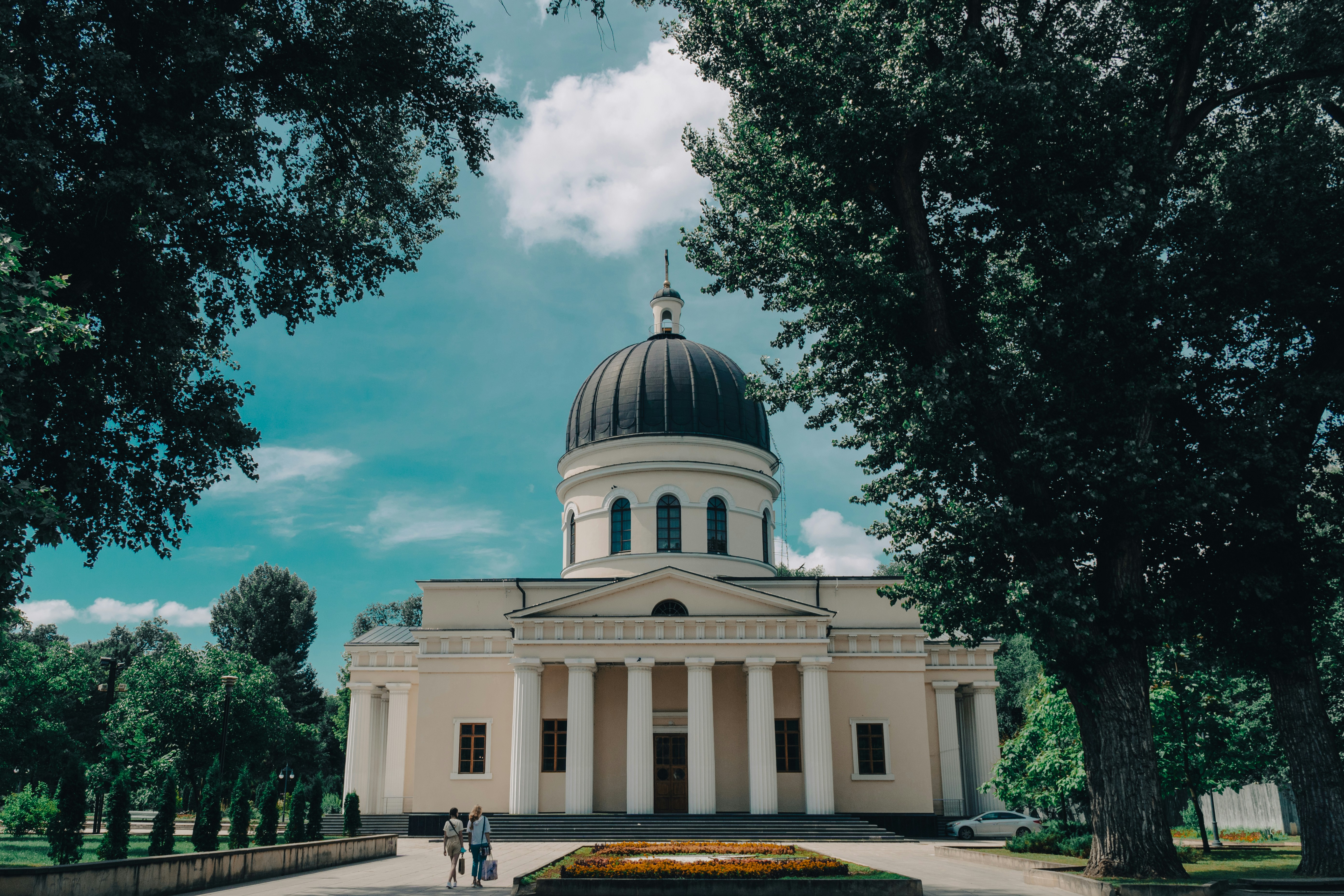 An illustrative photo of a building.