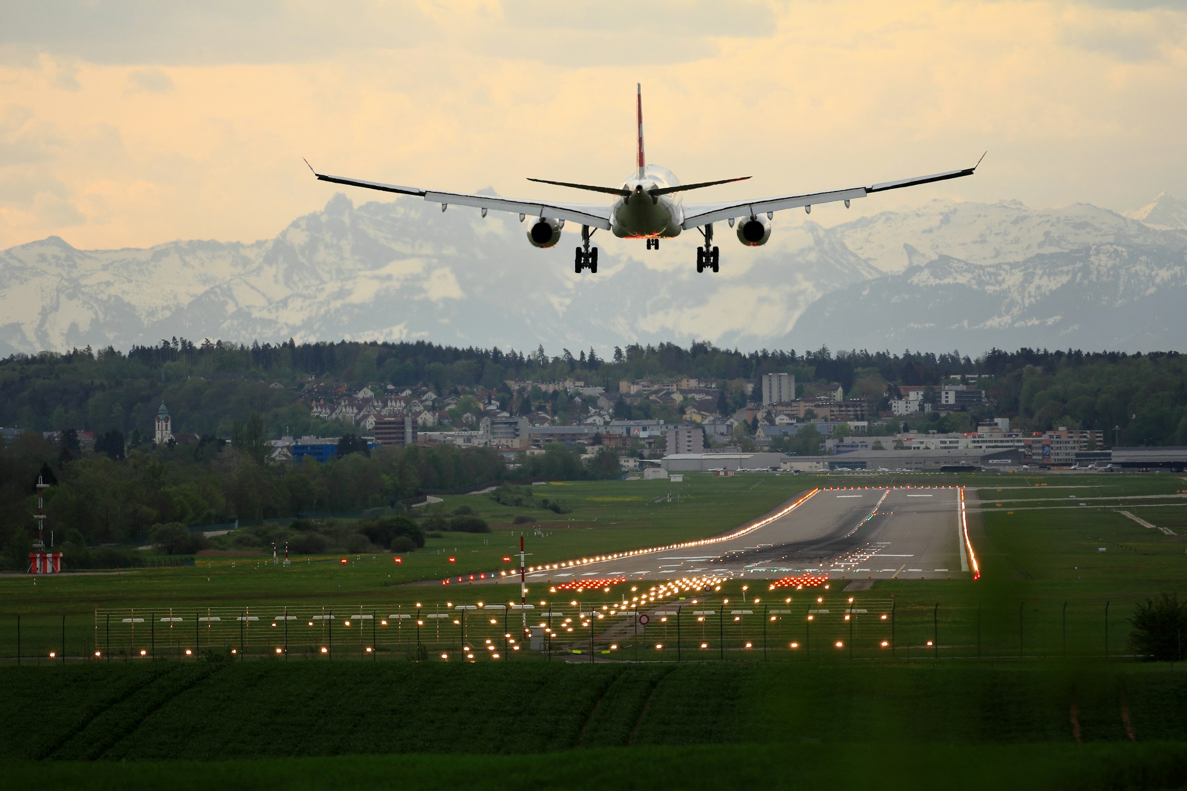 An illustrative photo of an airplane.