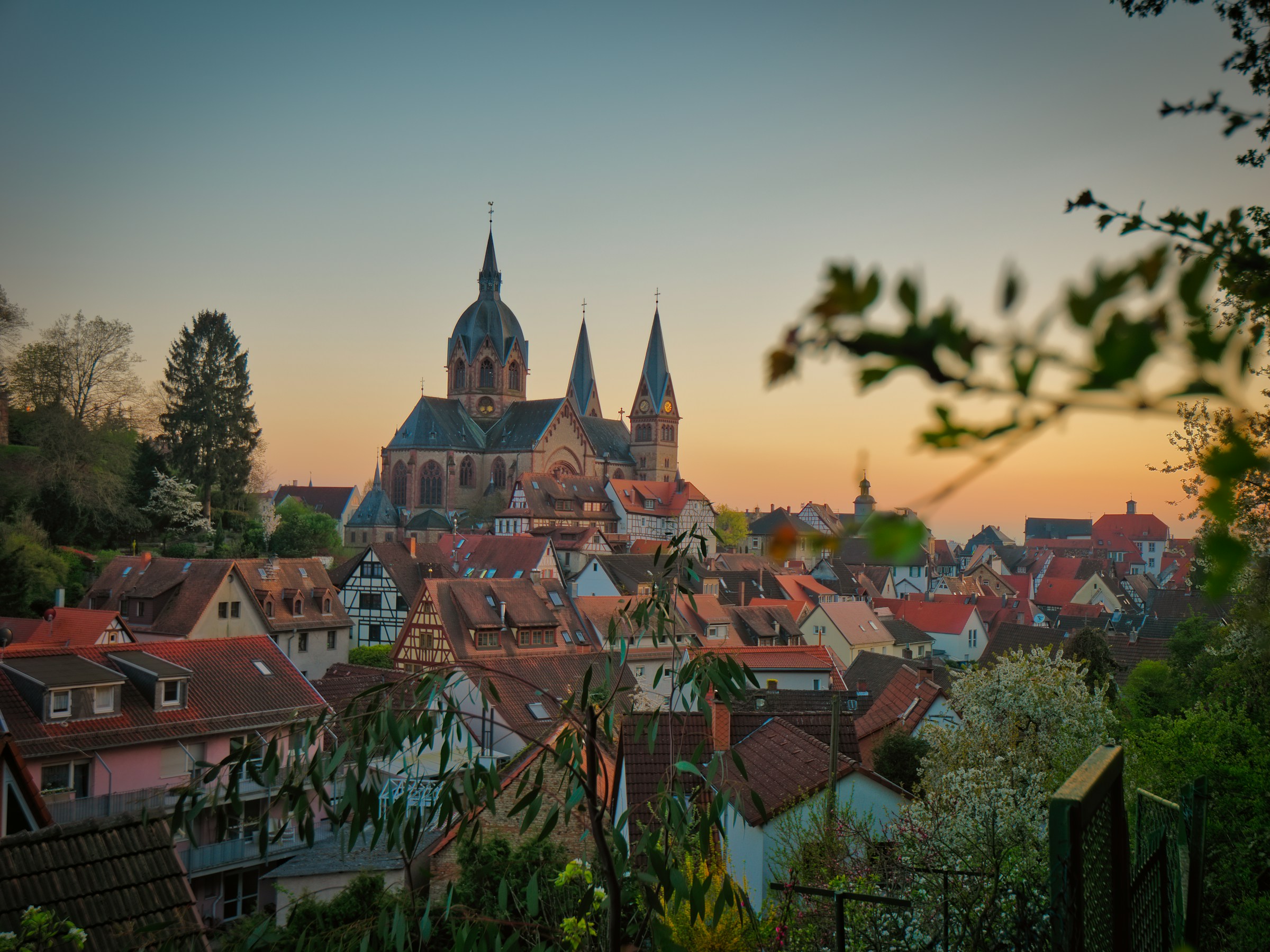An illustrative photo of a beautiful cityscape with a large church.