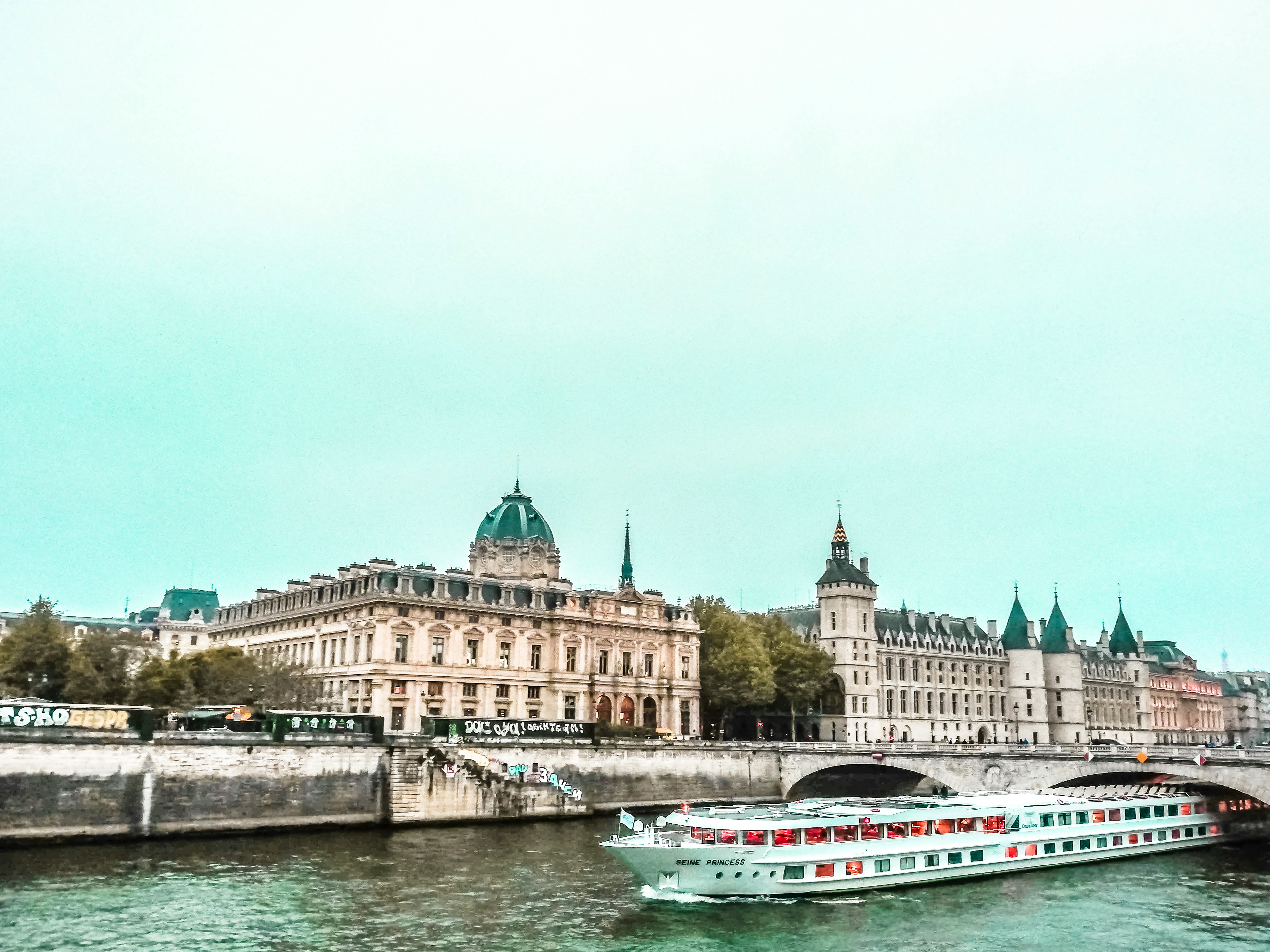 Picture of the river