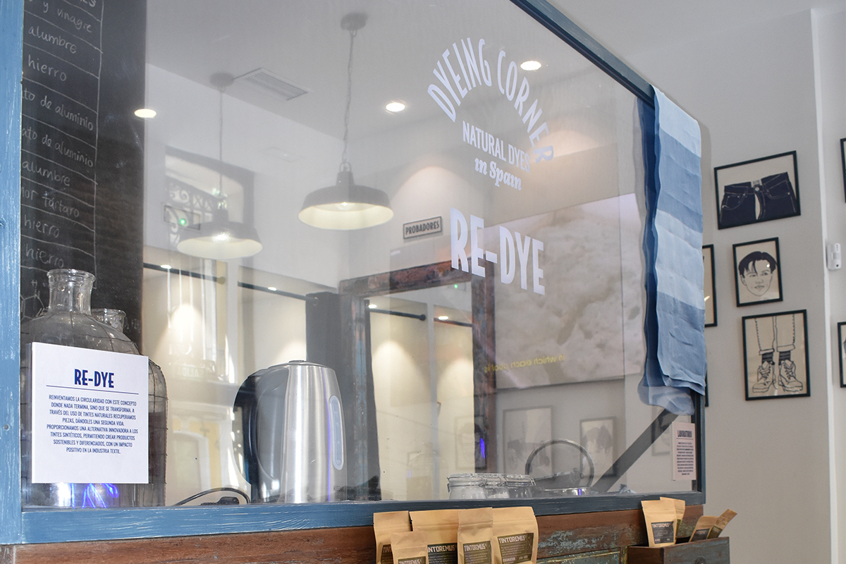 ReDye corner in the Tintoremus store in Madrid. Credits: Tintoremus