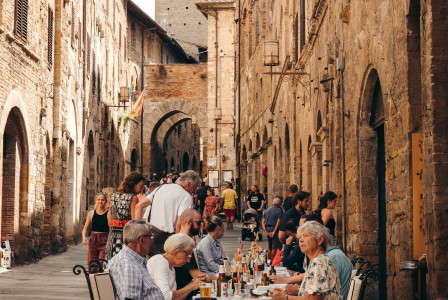 people-sitting-at-a-table