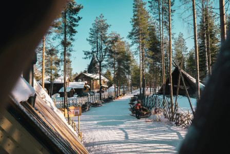 An illustrative photo of snowy roads