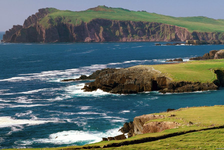An illustrative photo of an ocean seascape in Ireland