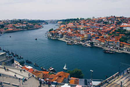 An illustrative photo of a panoramic view of a coastal city.