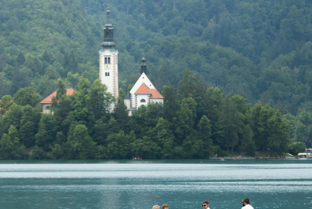 Photo by Pexels An illustrative photo of people in a boat.