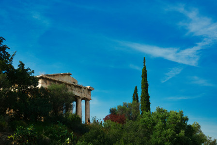 Photo by Unsplash An illustrative photo of a building with columns.