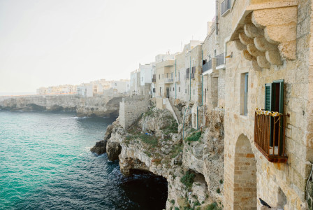 An illustrative photo of a view of the ocean from a cliff side
