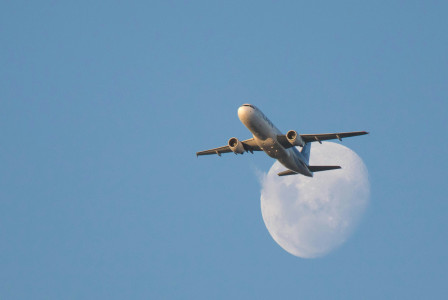 An illustrative photo of an airplane.