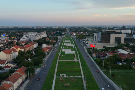 An illustrative photo of a city.