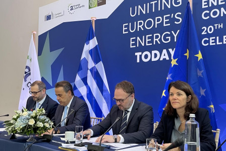 Photo of commissioner's visit