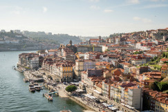 The photo presents a view of Porto, Portugal.