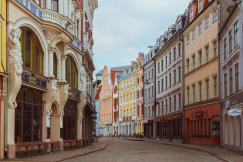 Photo by Pexels An illustrative photo of a building.