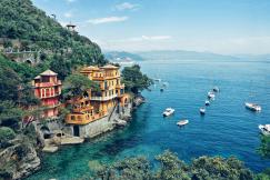 An illustrative photo of house near sea during daytime
