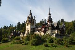 An illustrative photo of a castle.