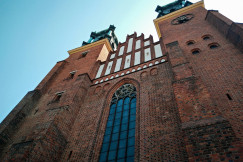 An illustrative photo of the brown church in Poznan