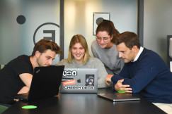 Woman in black long sleeve shirt sitting beside woman in gray sweater photo – Free Office Image on Unsplash