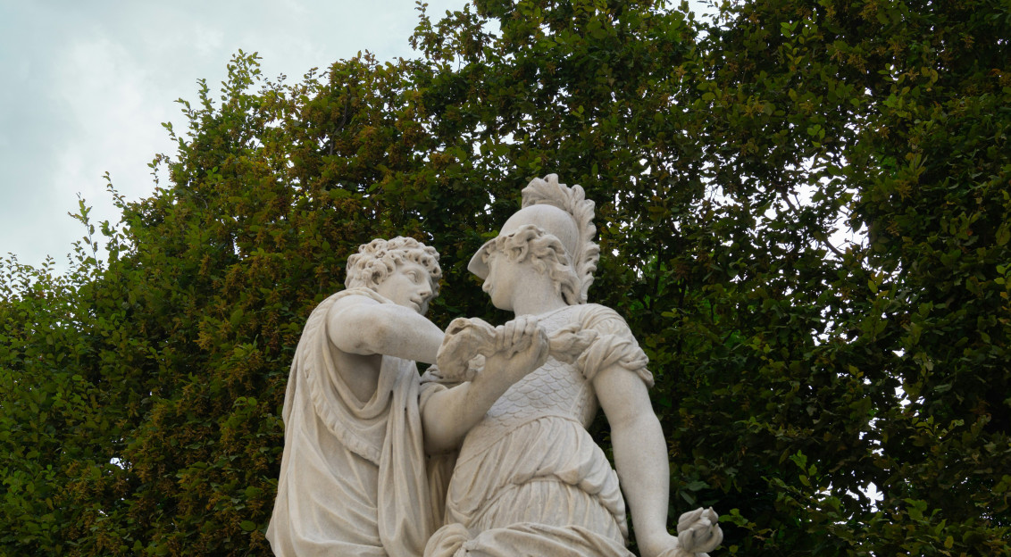 Photo by Unsplash An illustrative photo of a statue of a man and a woman.