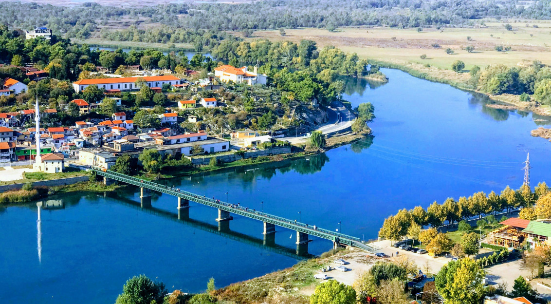 Image by Unsplash An illustrative photo of a city near a river.